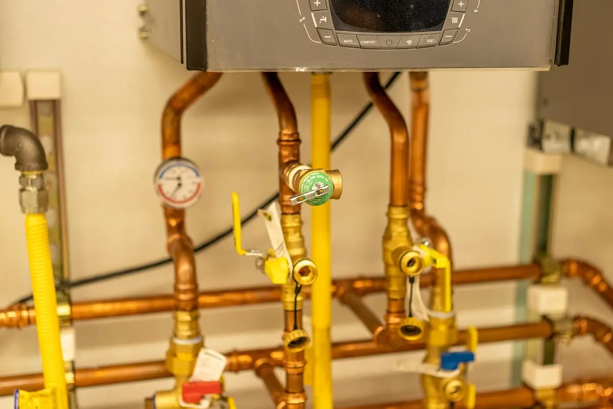 Licensed technician providing Slab Leak Repair for a homeowner in Bloomingdale